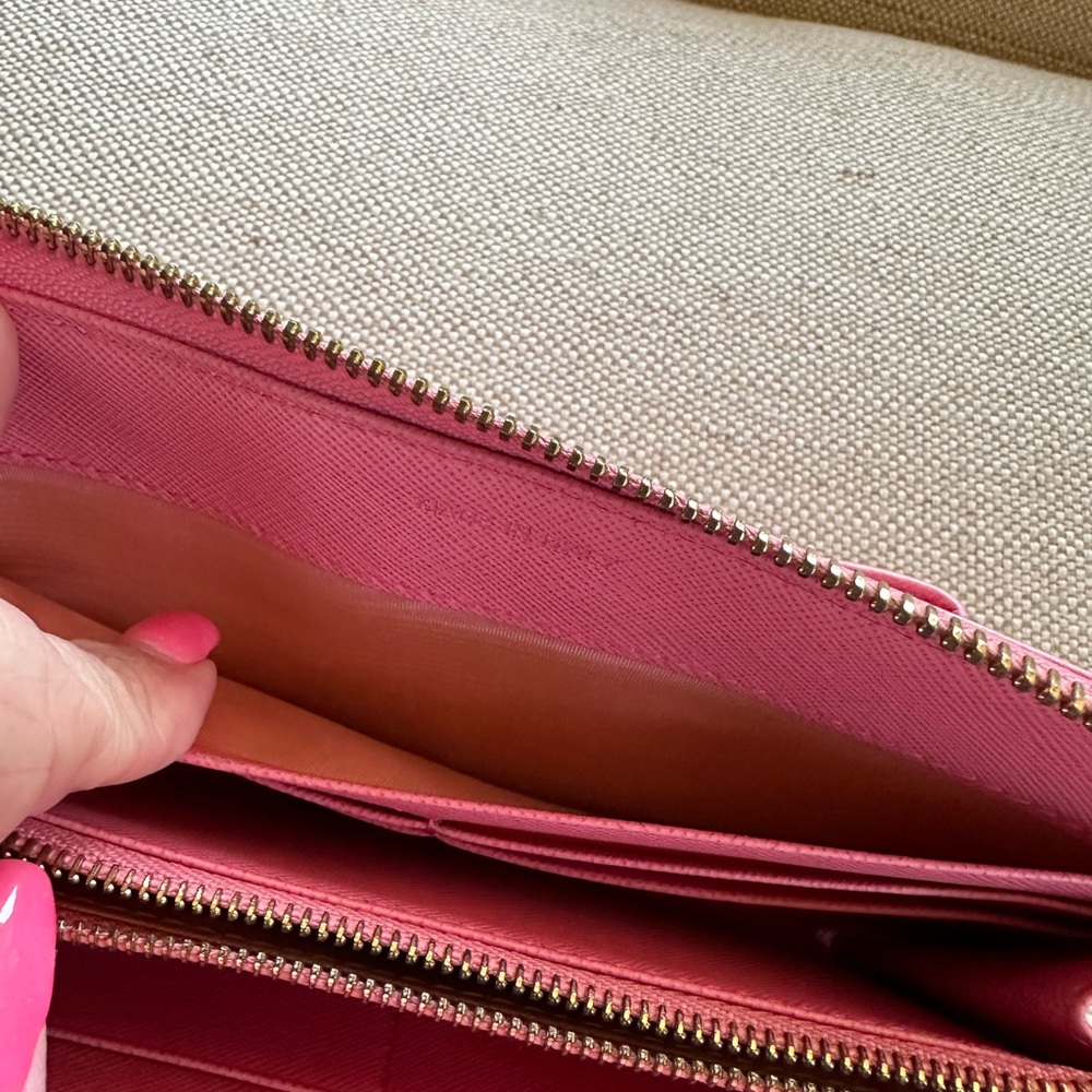 PRADA Zip around Peony Pink Saffiano Bow Wallet. - Picture 7 of 14